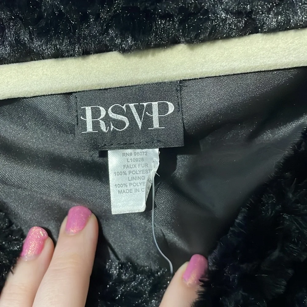 NWT Faux Fur Asymmetrical Stole - Picture 3 of 4